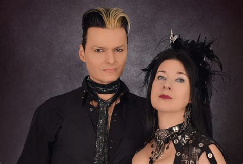  Lacrimosa  een mysterieuze reis door donkere melodieën en hartverscheurende vocalen